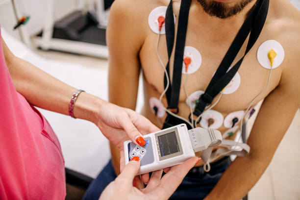 "Exame Holter 24h para detectar arritmias cardíacas"